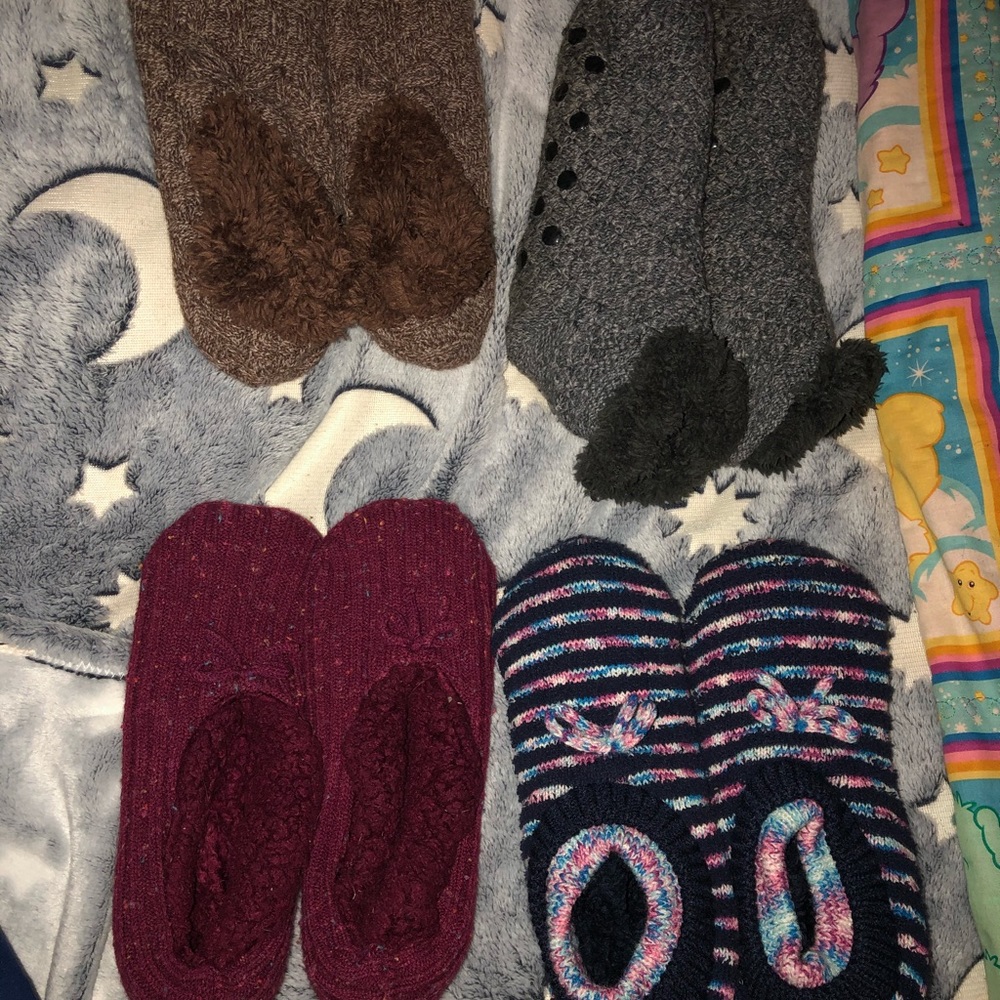 Slipper Bundle - Picture 2 of 7